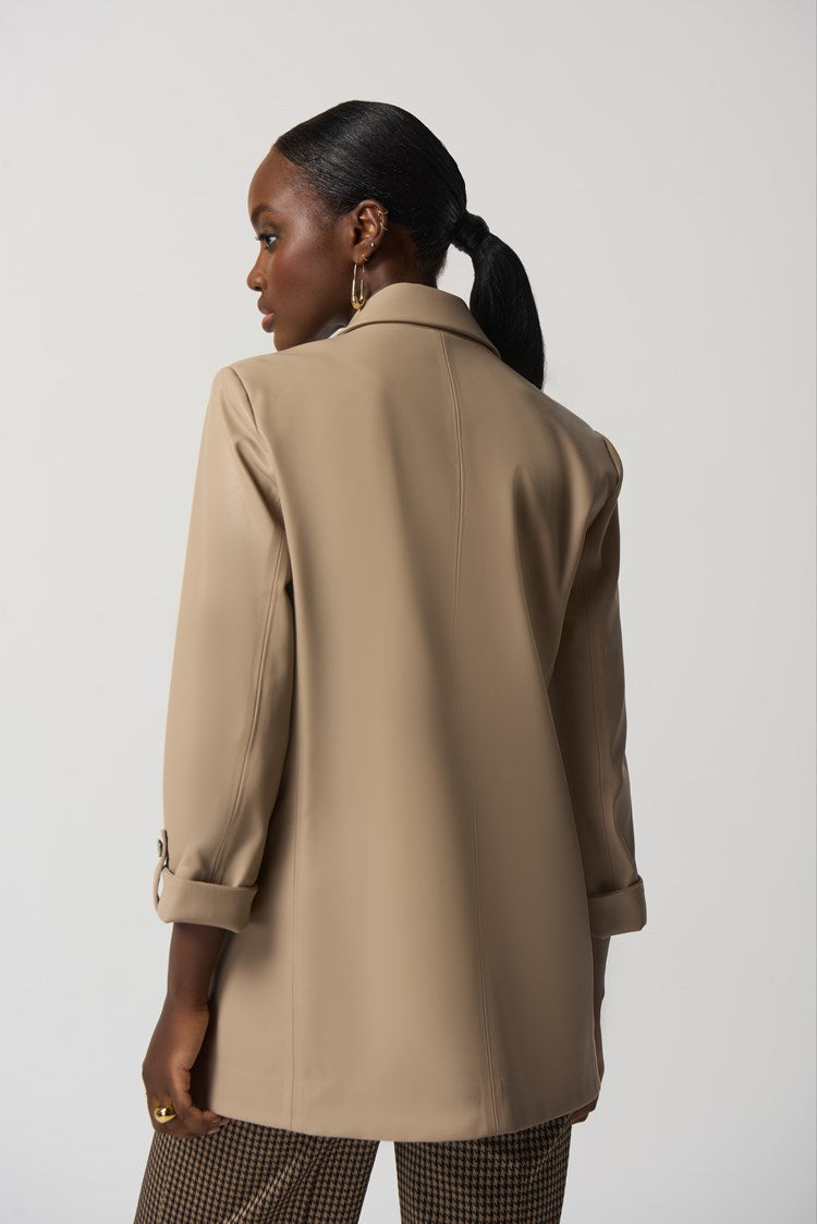 Veston long en cuirette beige/Joseph Ribkoff