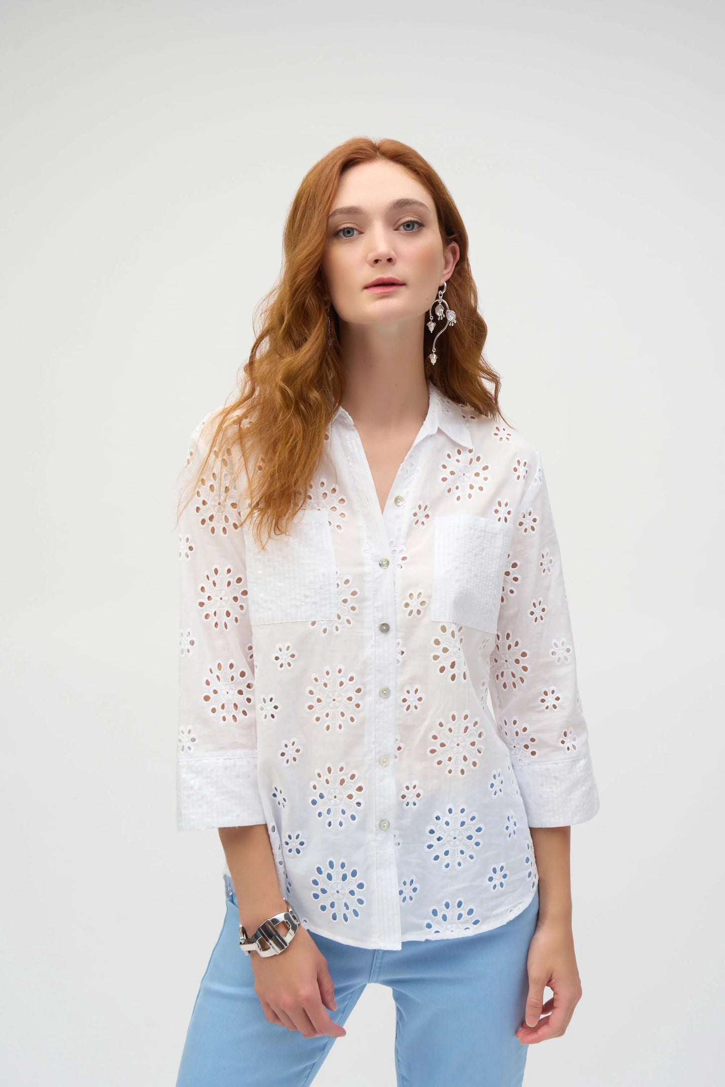 Blouse boxy en coton brodé à œillets/JR