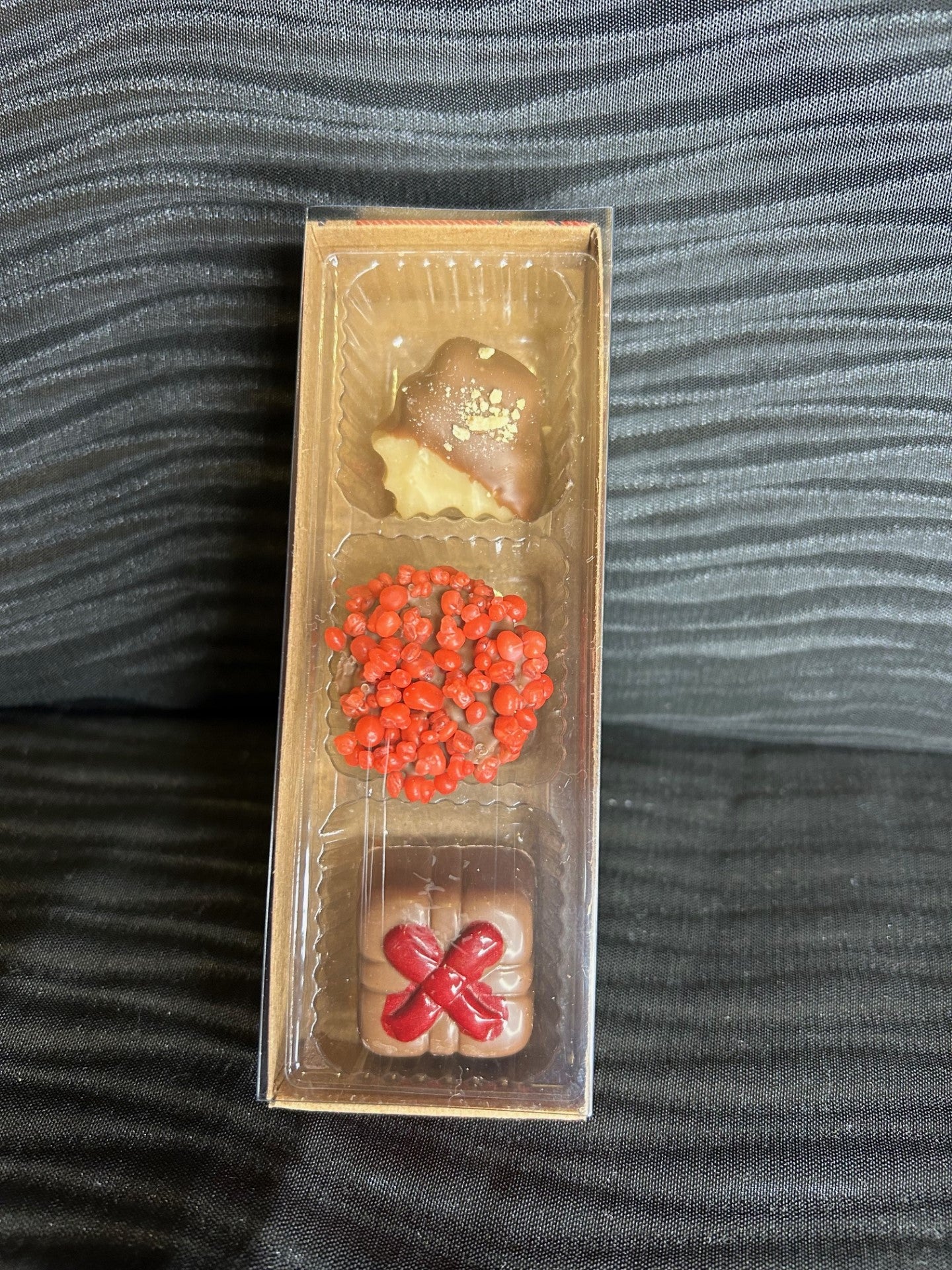 Chocolat boite tartane rectangle 3 bouchées