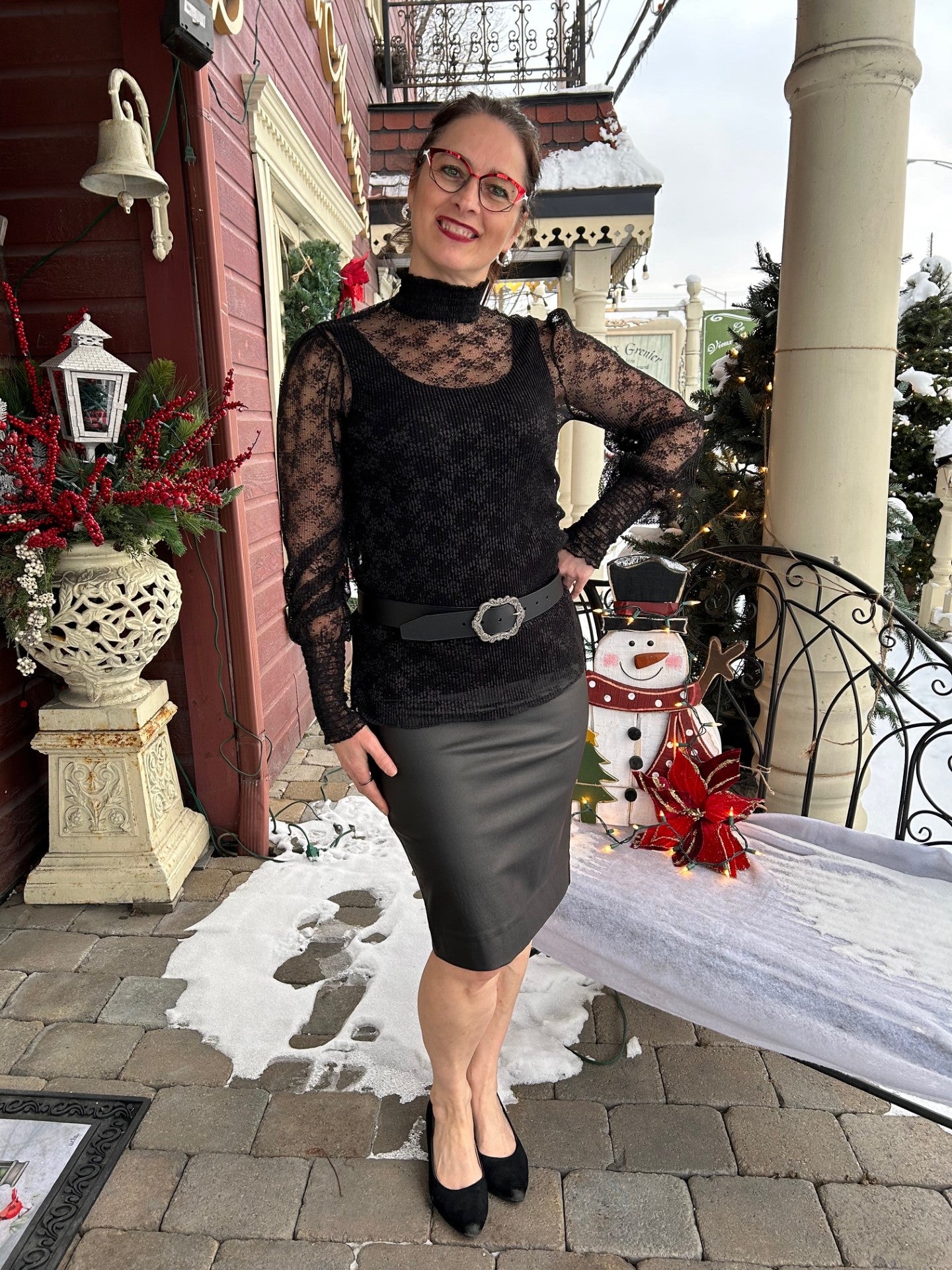 Gilet noir en dentelle transparente/Soya