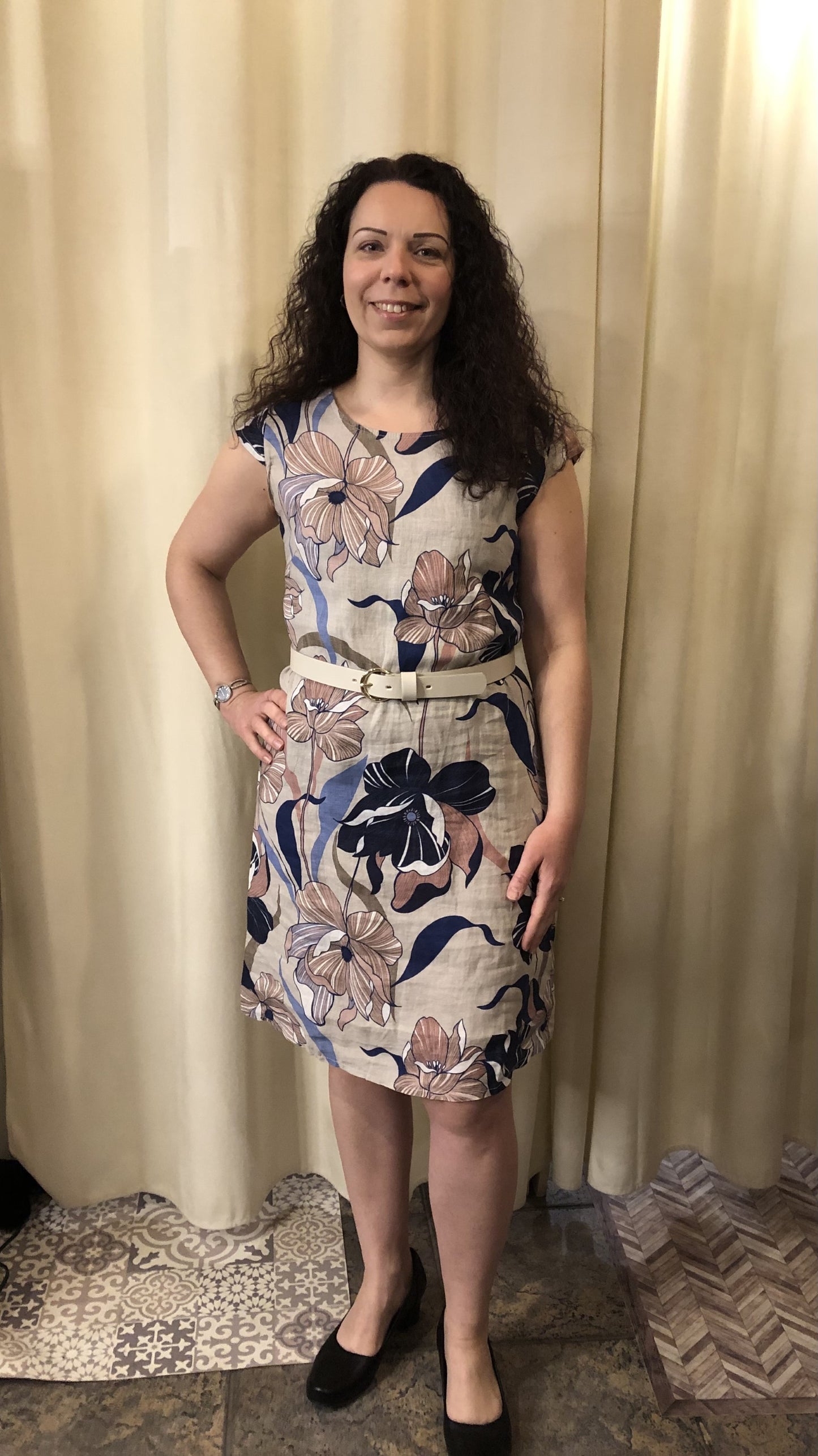 Robe sable fleurie/Éternelle
