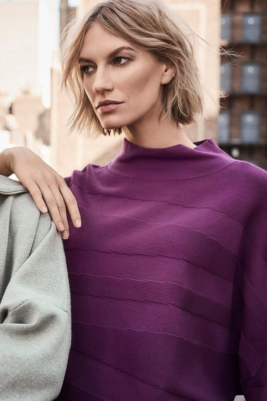 Pull en tricot à col montant et coupe carrée mauve/joseph ribkoff