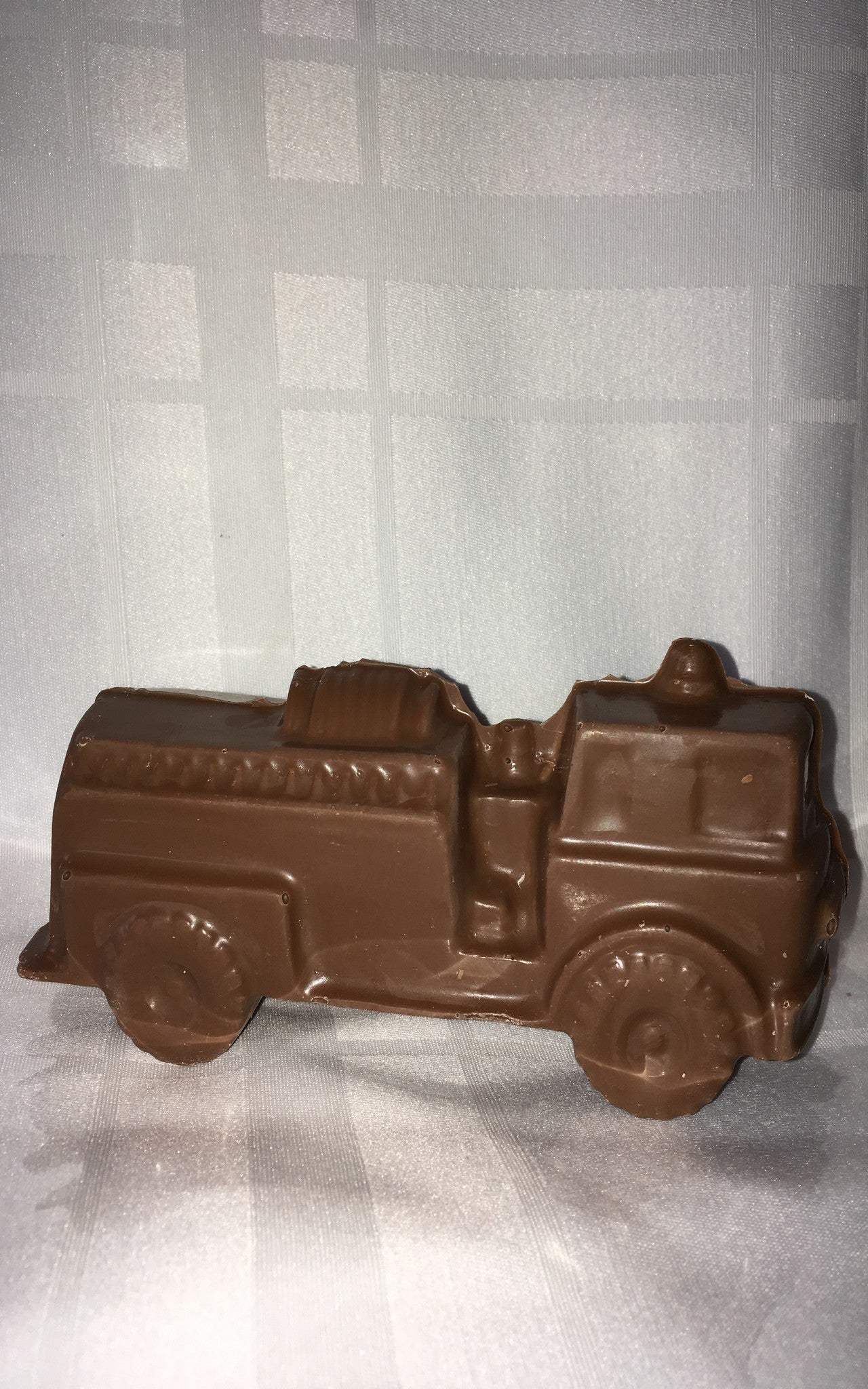 Chocolat belge camion pompier  135g environ