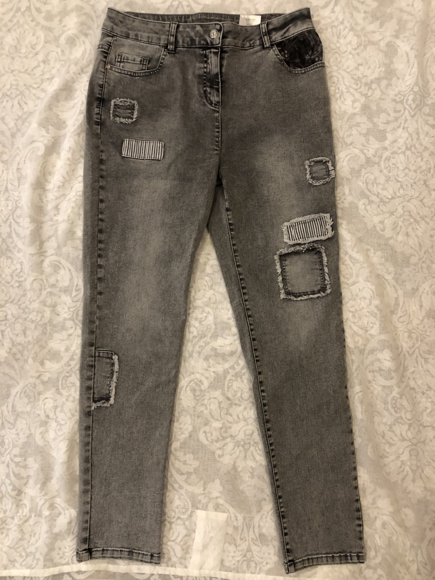 Pantalon jeans noir délavé/ Tricotto